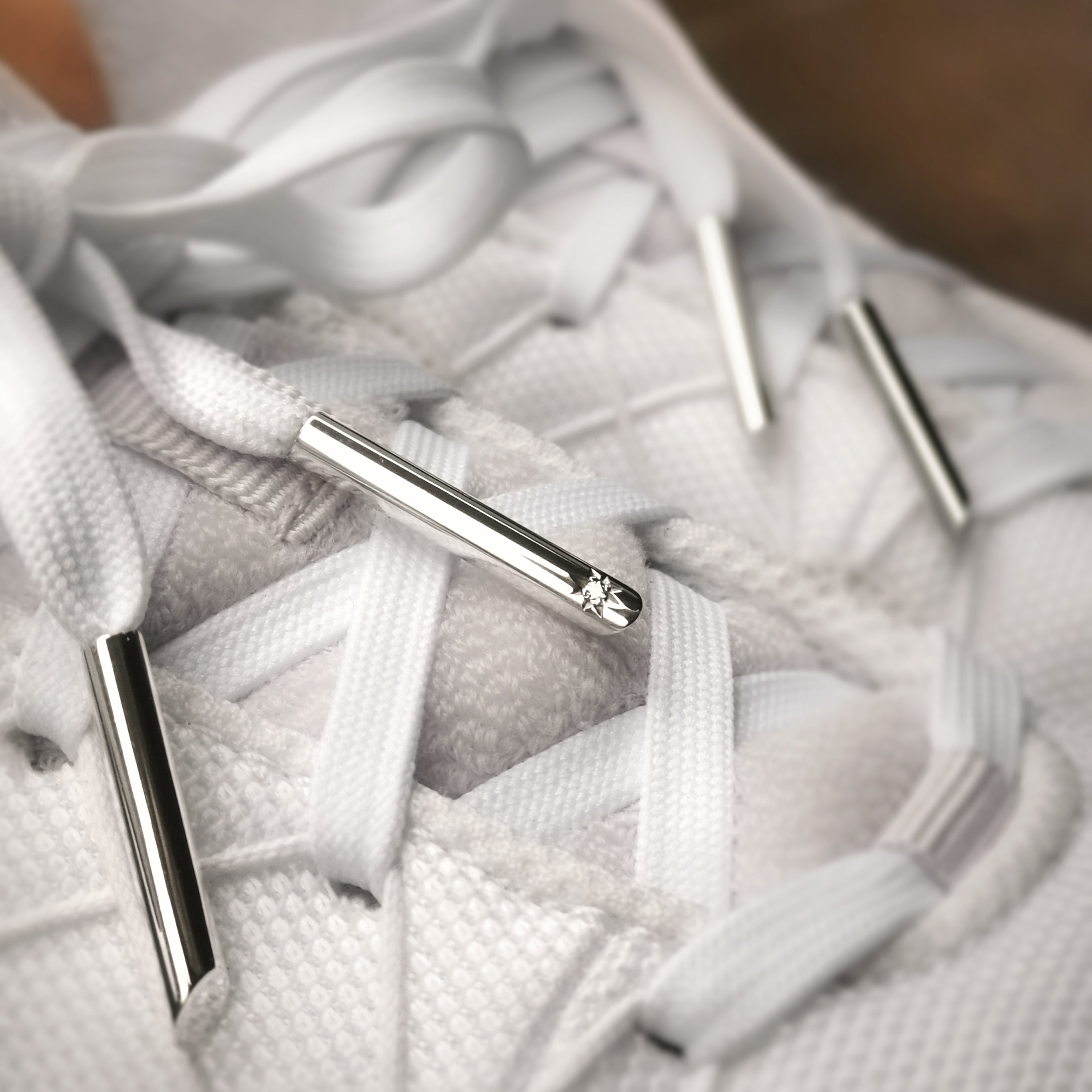 Star Set Diamond 18k White Gold Aglets X Nylon Laces
