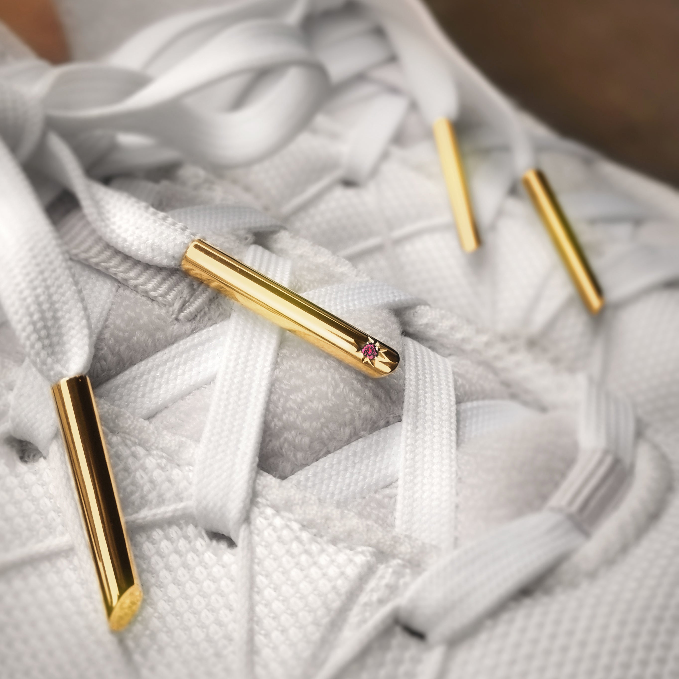 Star Set Pink Sapphire 18k Yellow Gold Aglets X Nylon Laces