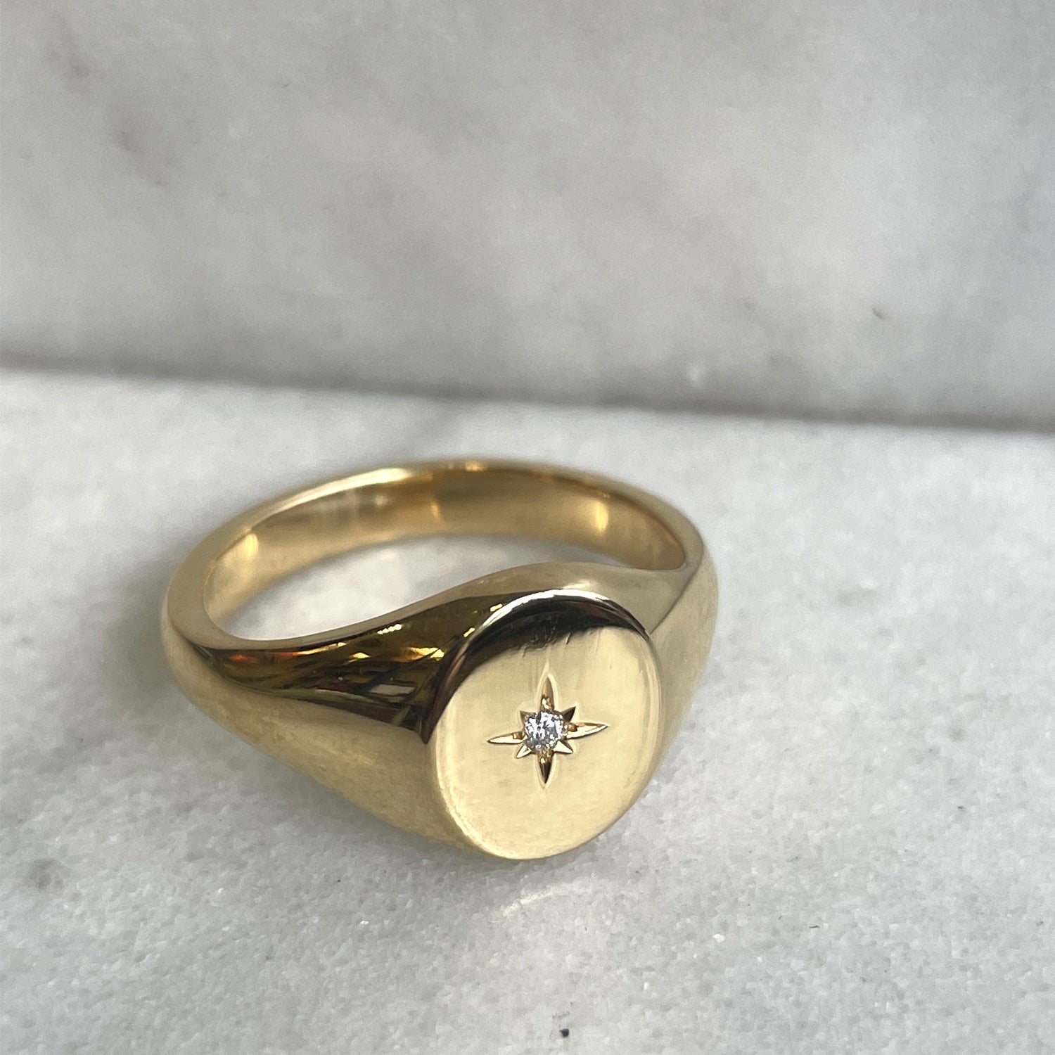 Oval Signet Ring with Star Set Diamond 11x9mm - 18K Yellow Gold