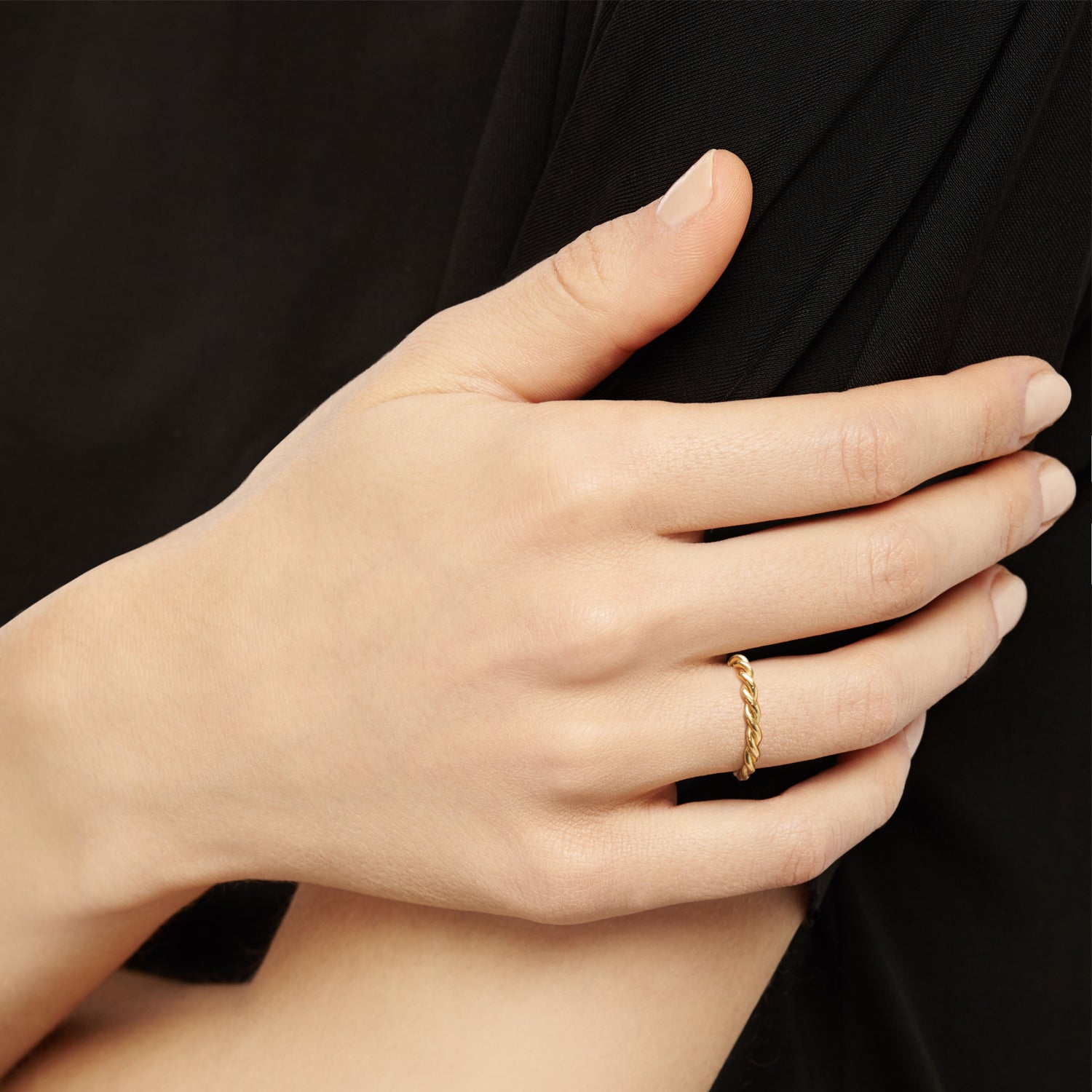 Chunky Twisted Ring - 9k Yellow Gold