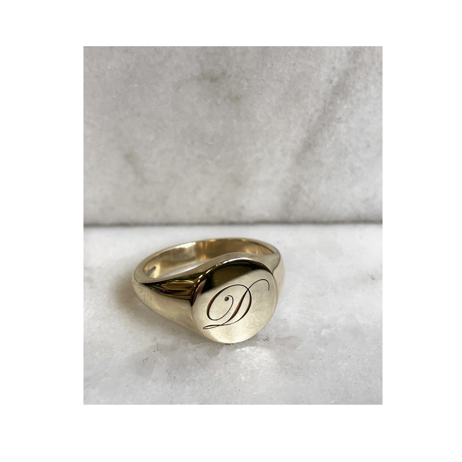 Initial D Edwardian Round Signet Ring - 9k Yellow Gold