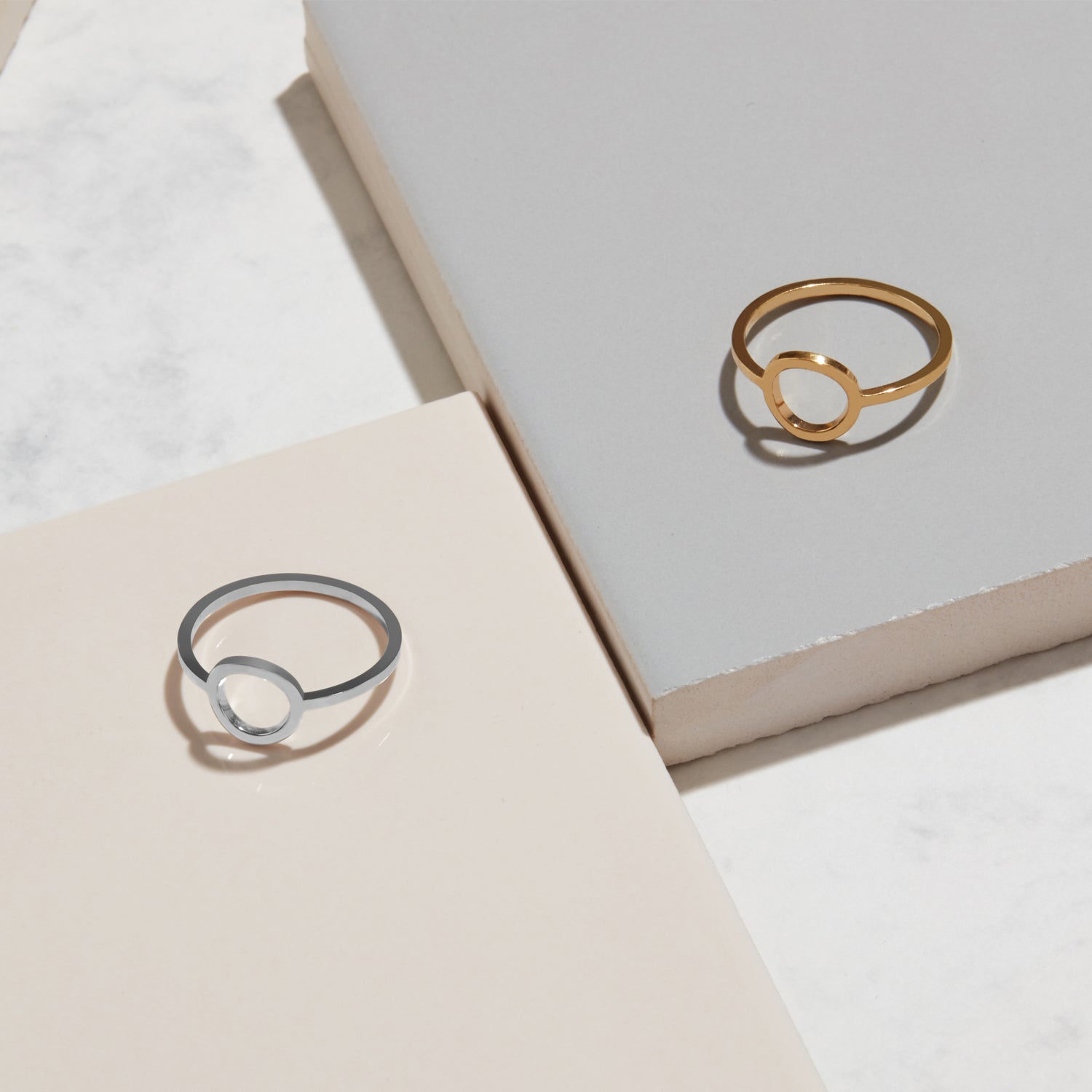 Circle Ring - Gold