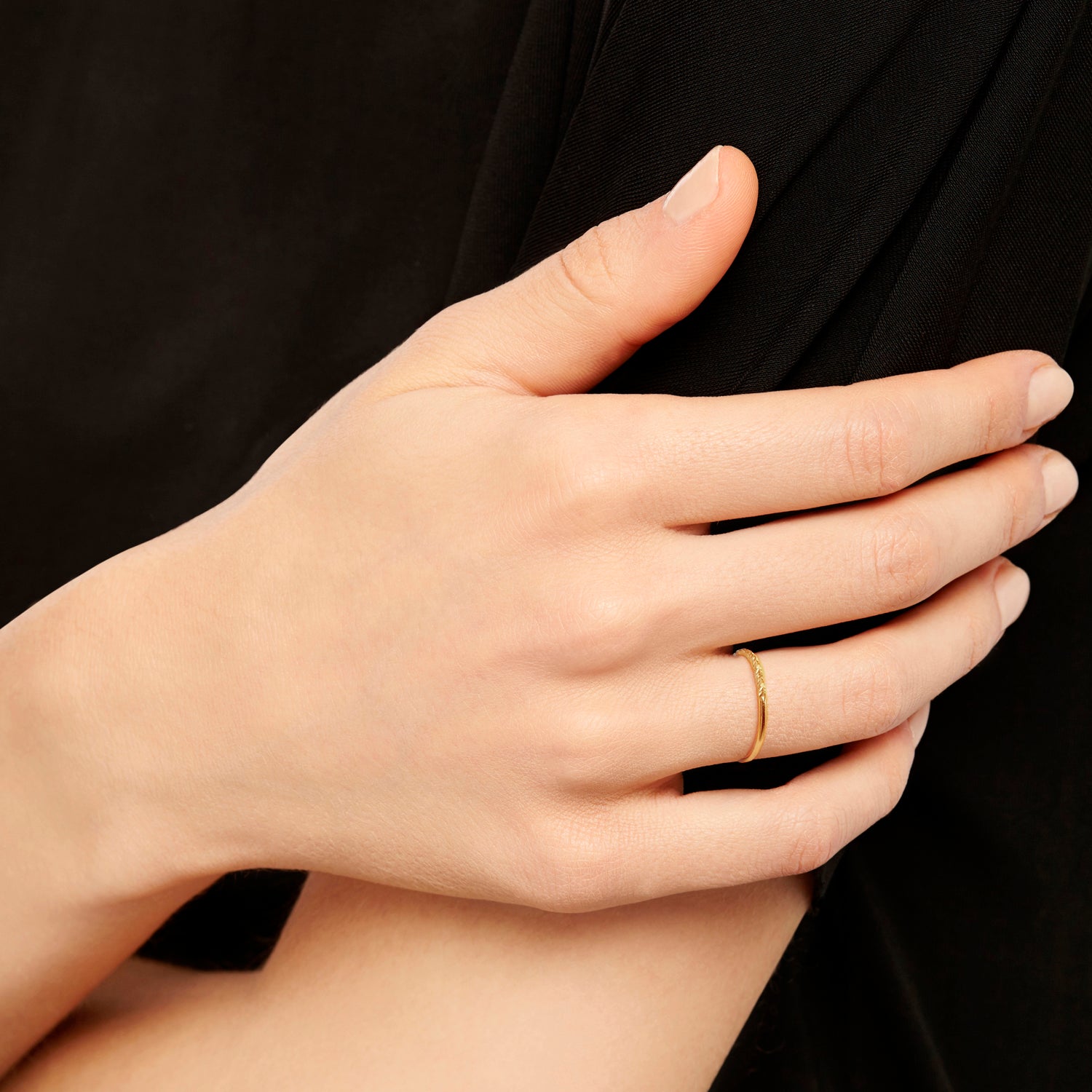Paradox Facet / Round Ring - 9k Yellow Gold