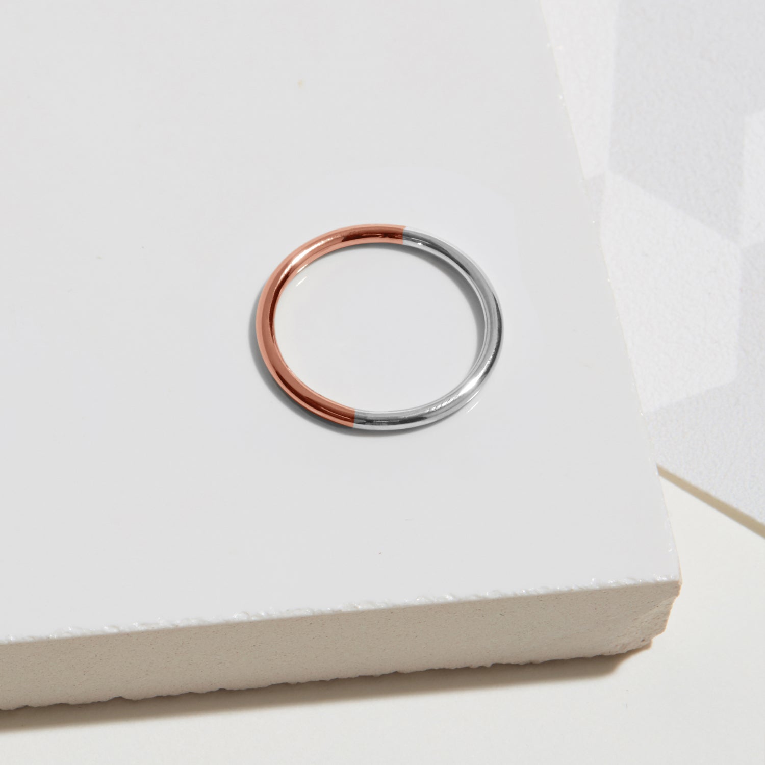 Two-tone Round Ring - 9k Rose & White Gold