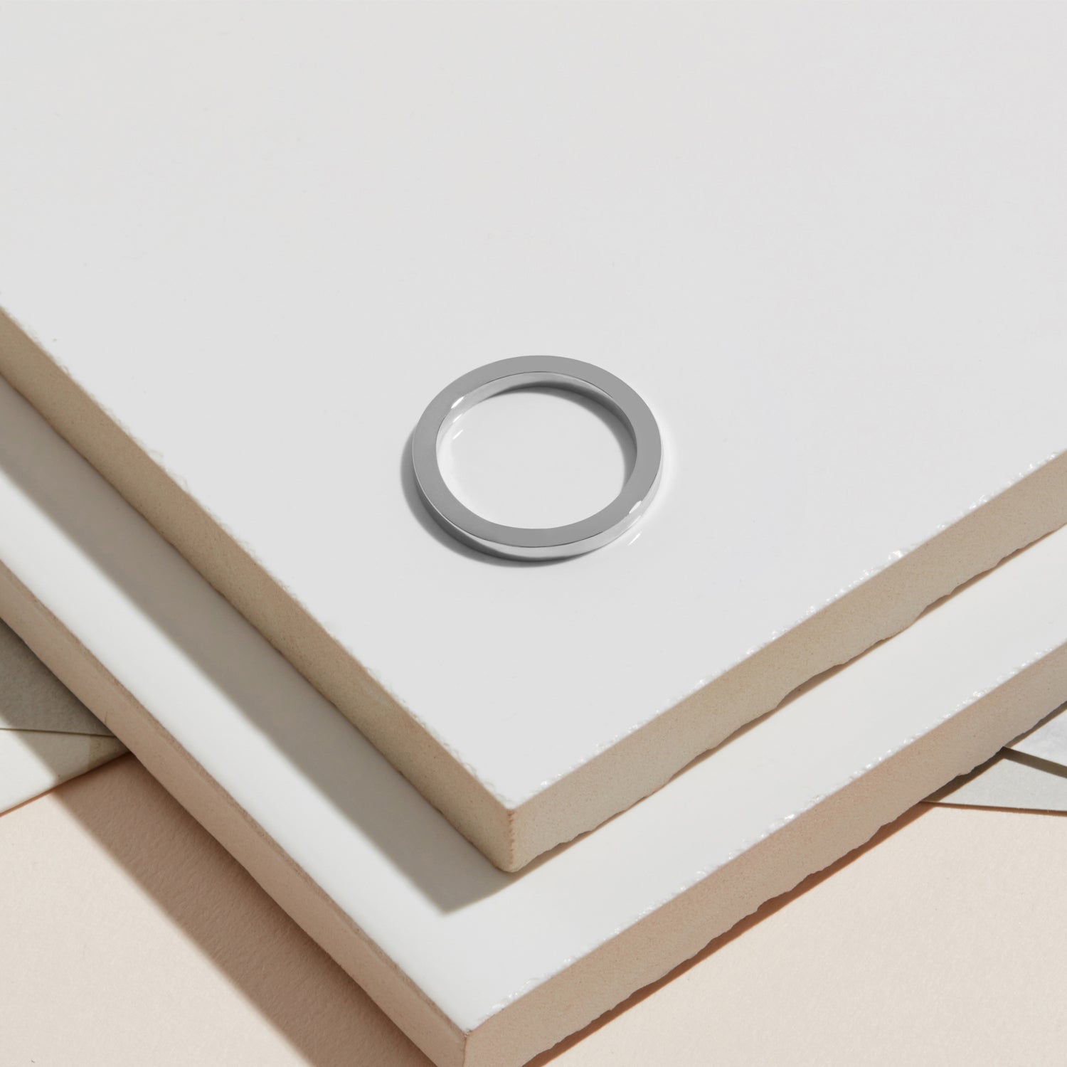 Square Band 2mm- 18K White Gold