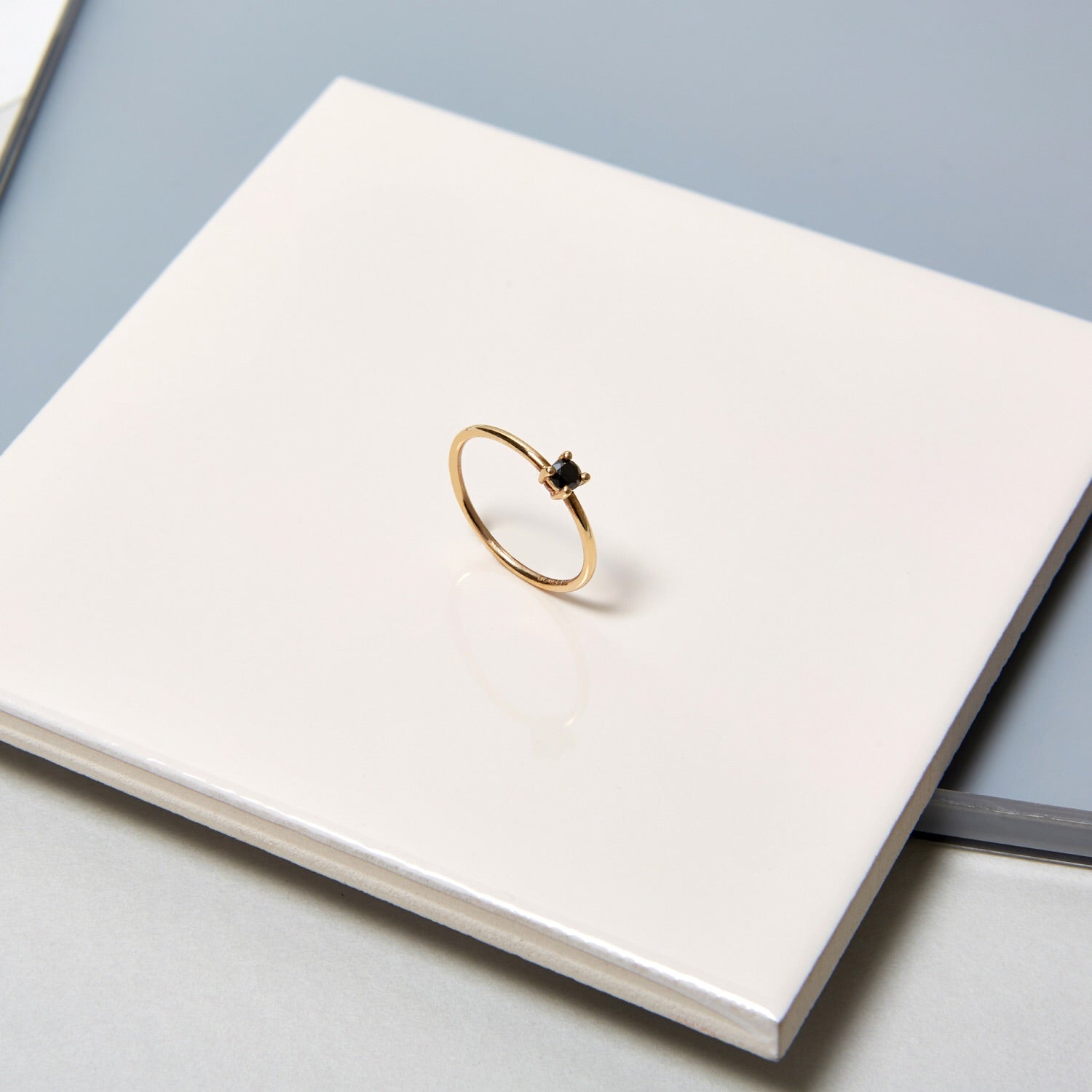 18k Yellow Gold & Black Diamond Solitaire Ring - Myia Bonner Jewellery